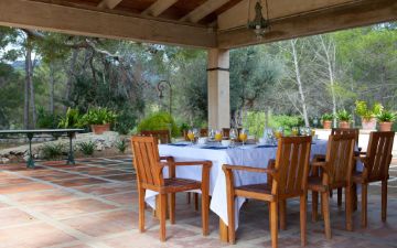 comedor exterior villa sarria establiments mallorca 