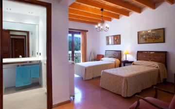 zimmer villa sarria establiments mallorca