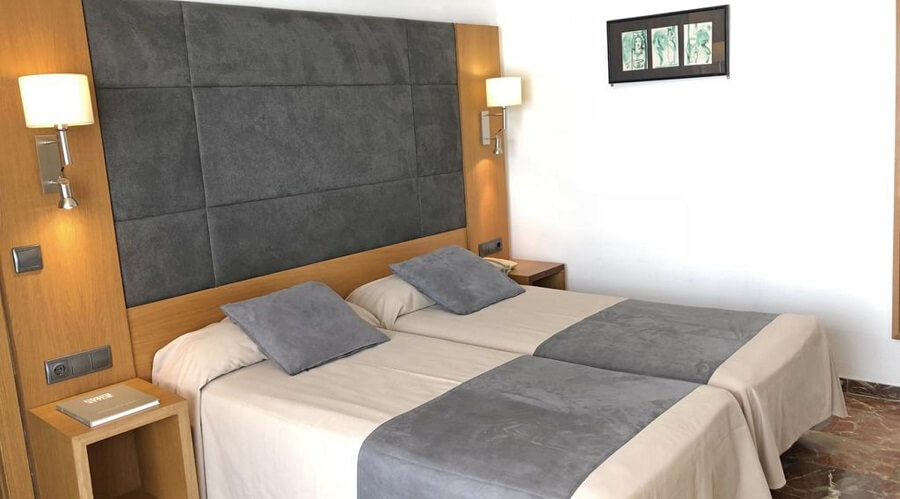 Habitación familiar hotel mirador paseo maritimo mallorca